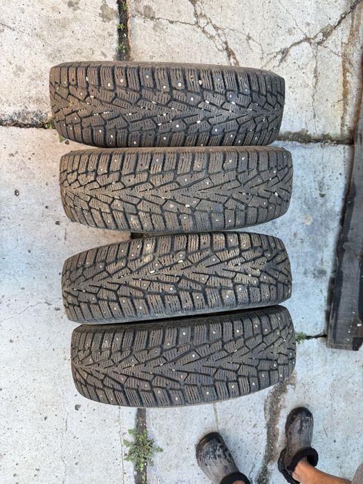 Продам резину 175 /65  /14