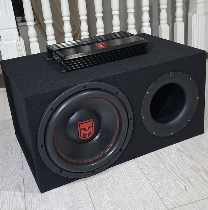 Продам Новый Сабвуфер Урал Молот 12 дюйм 30см с усилком молот