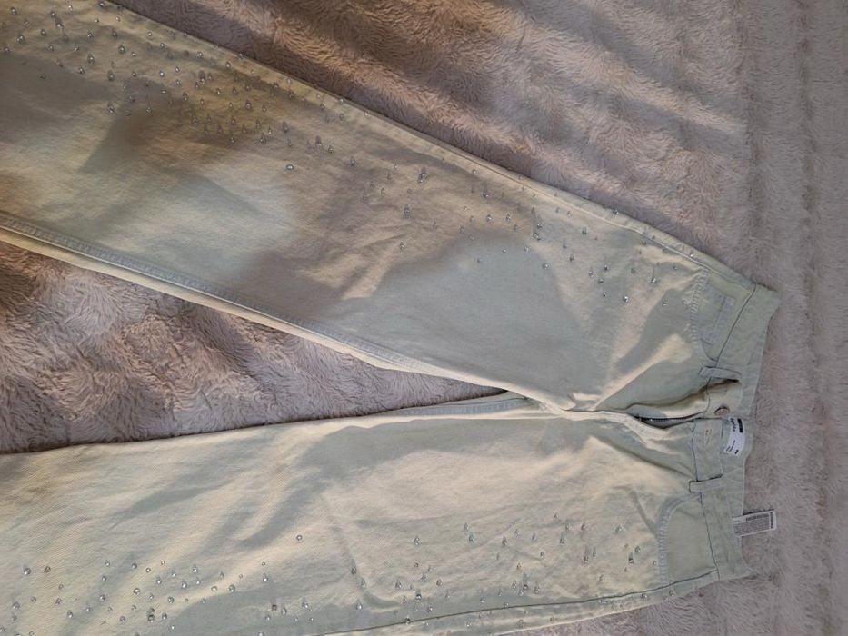 Чисто нови Елегантни светли дънки с камъчета