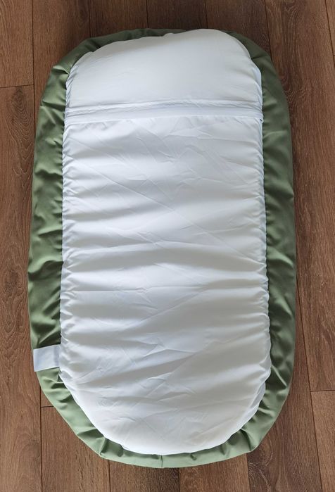 Бебешко гнездо в нежни цветове