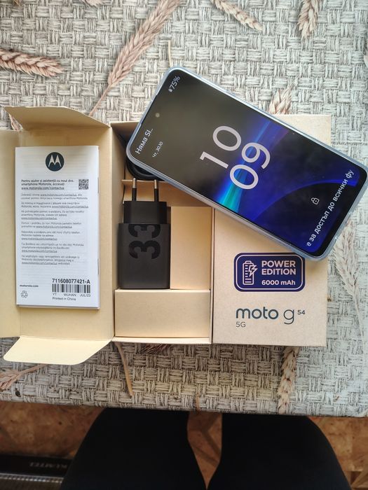 Моторола джи 54 5дж 12+12/256 Пауър