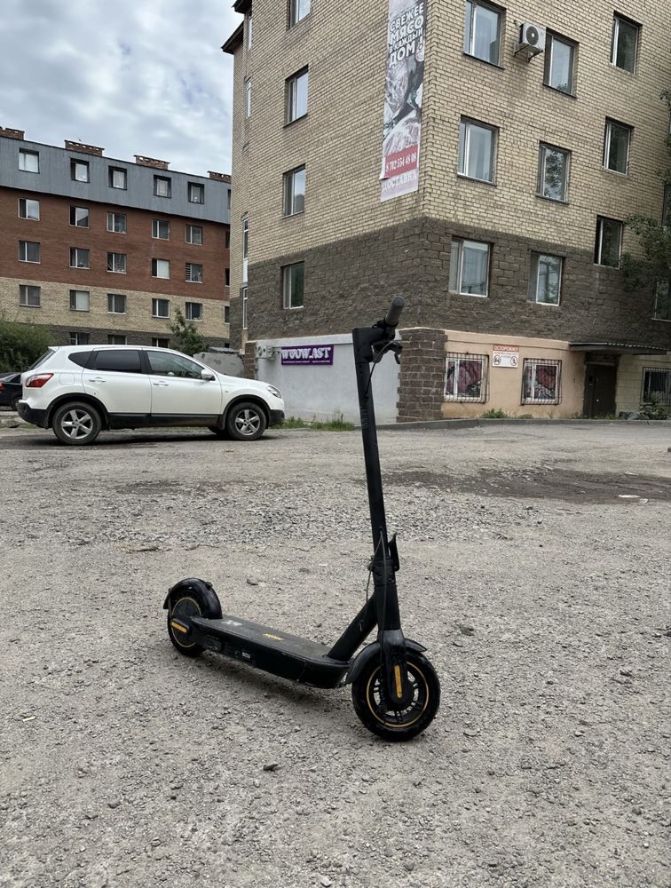 Ninebot max g30 kickscooter