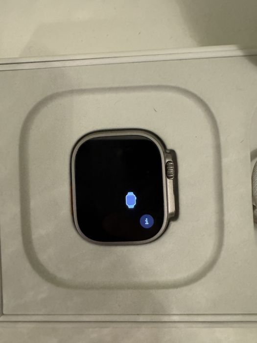 Vand smartwatch Apple Ultra pentru piese