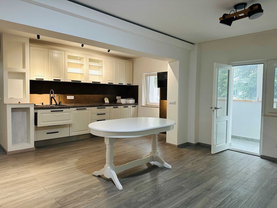 4 camere Recompartimentat in 3 camere ETAJ 1