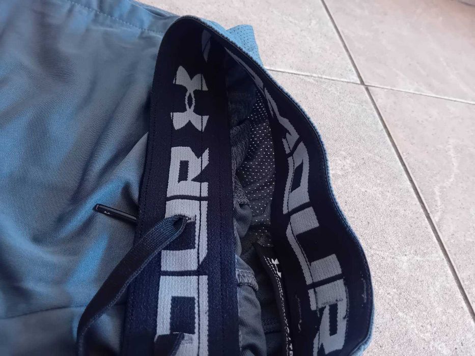 Оригинални къси панталони Under Armour