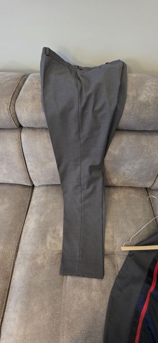 Мъжки Костюм ! Нов!FINSHLEY & HARDING!Размер М, slim fit!