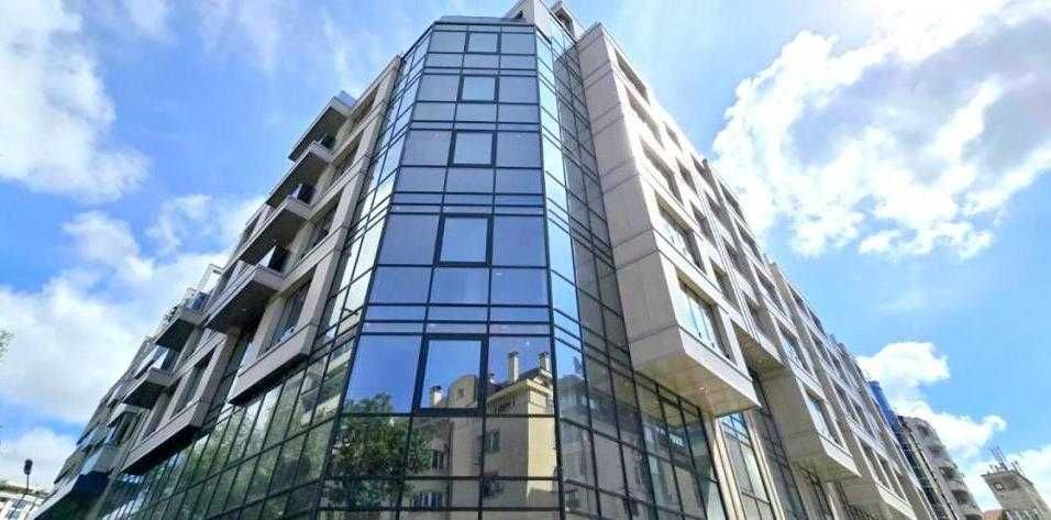 Продава тристаен апартамент в кв. Лозенец