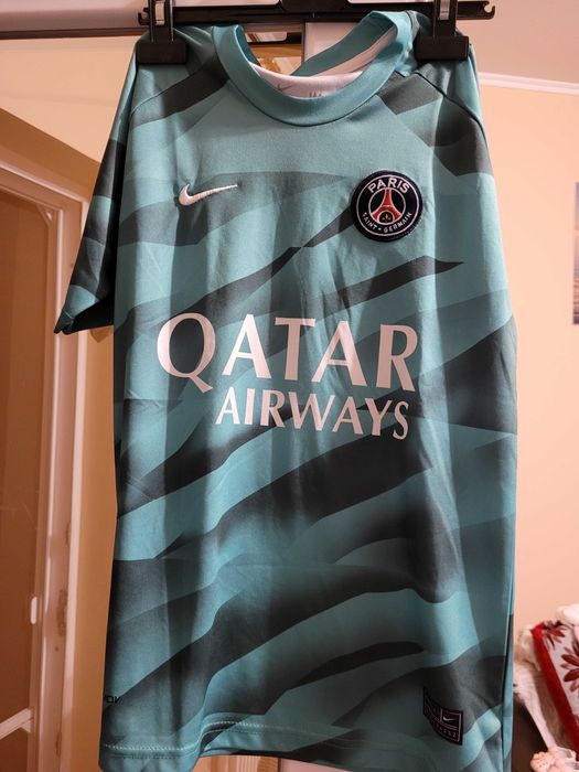 Vand tricou sport, Nike dri-fit, 164 cm