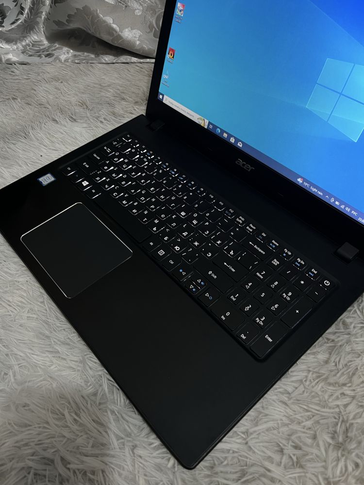 Ноутбук Acer i5 8250u / 8gb ddr4 / mx150 2gb /hdd 1tb