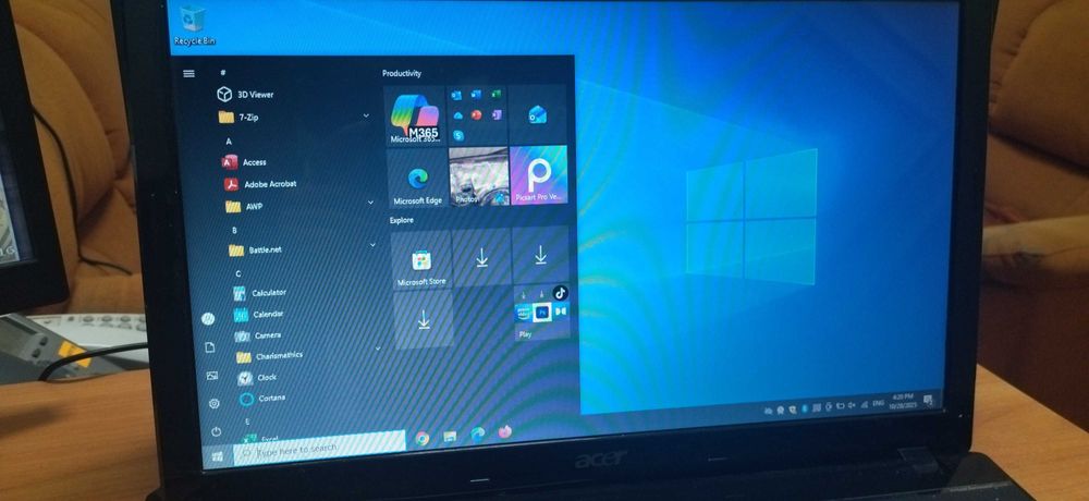 лаптоп  ACER с windows 10