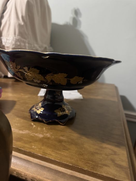 Фарфорофая ваза.