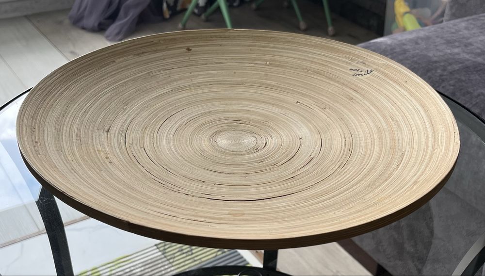 Продам блюдо из бамбука