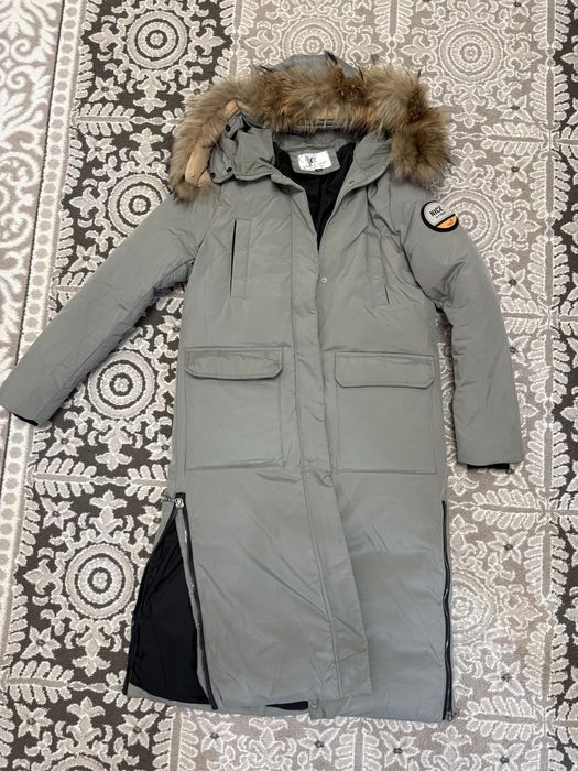 Зимний теплый пуховик