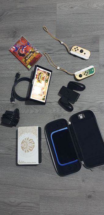 Nintendo Switch OLED – Ediția Zelda + Pokémon Scarlet (Stare Excelentă