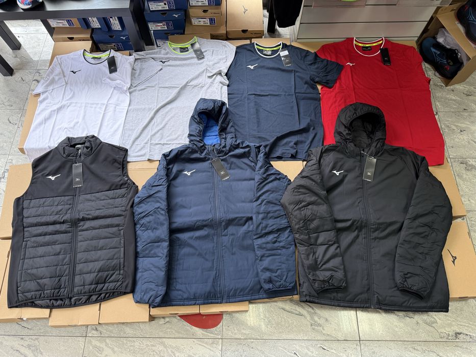 Горнища, долнища ,елеци и якета Mizuno