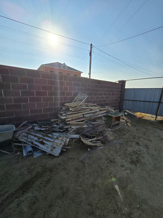 Агаш отын,мусор бар.Бесплатно