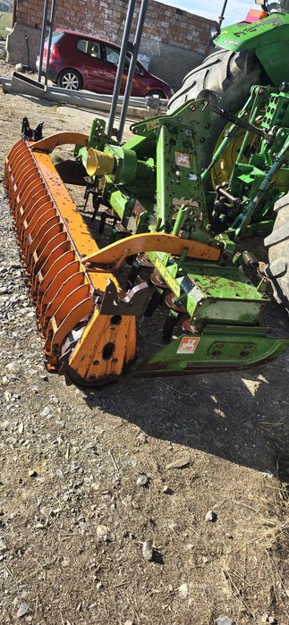 Freza grapa rotativa de pamant Amazone.  Ca kuhn maschio