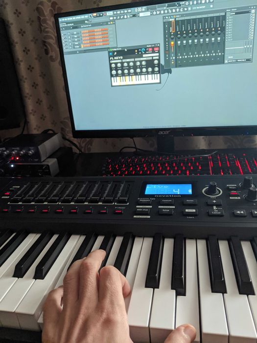 Novation Impulse 61 midi controller