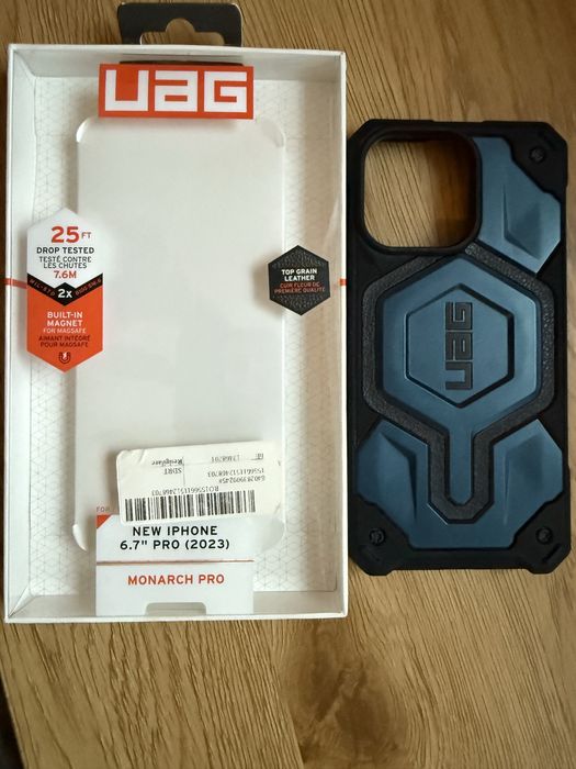 Husa UAG pentru Iphone 15 Pro Max ca noua