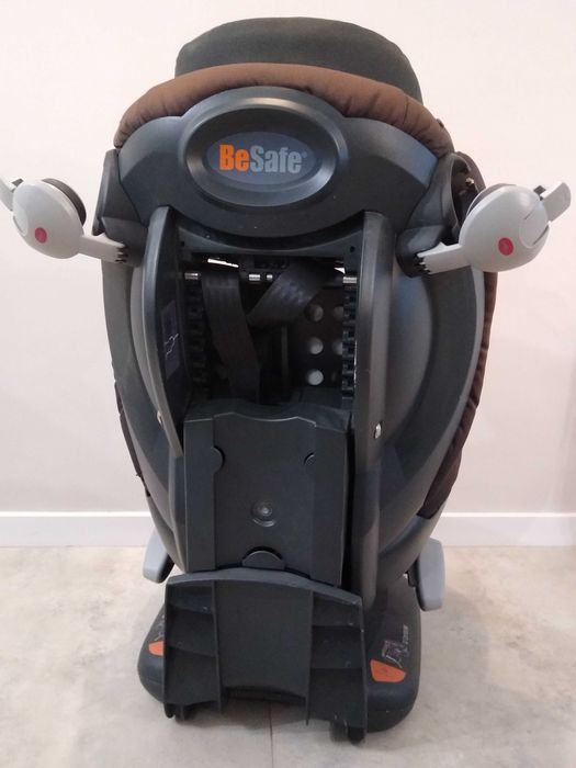 Детско столче за кола BeSafe iZi Comfort X3.
