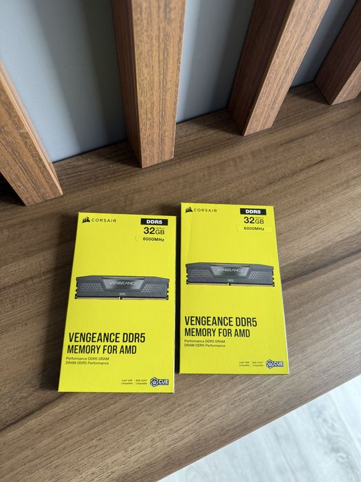 Memorii Corsair Vengeace 32GB DDR5 6000Mhz - Noi - Sigilate