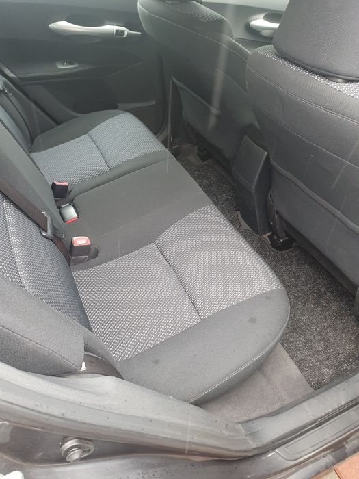 Toyota auris 1.3 disel