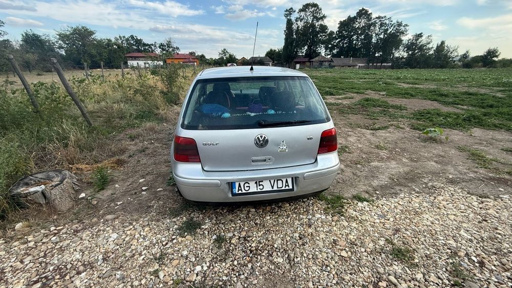 Volkswagen Golf 4 - 1.6 Benzină, 2002