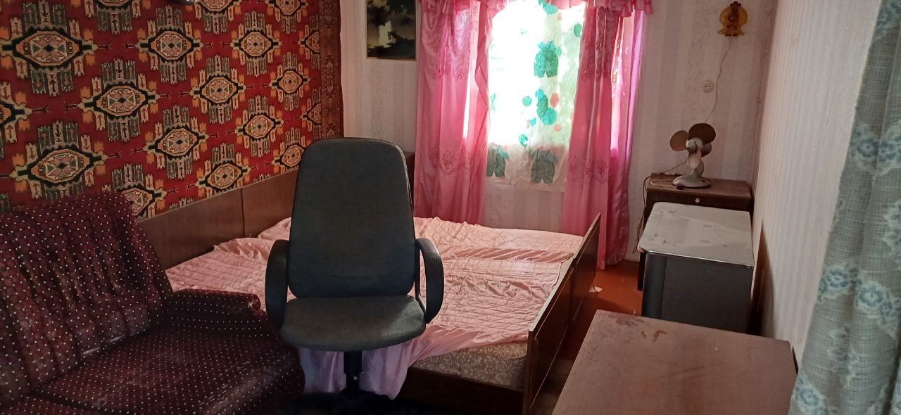 Uy dacha sotiladi