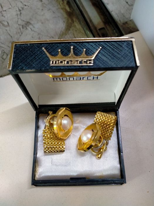 Бижутерия запонки