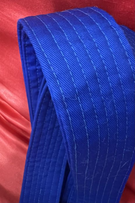 Confectionez centuri Karate pe comandă