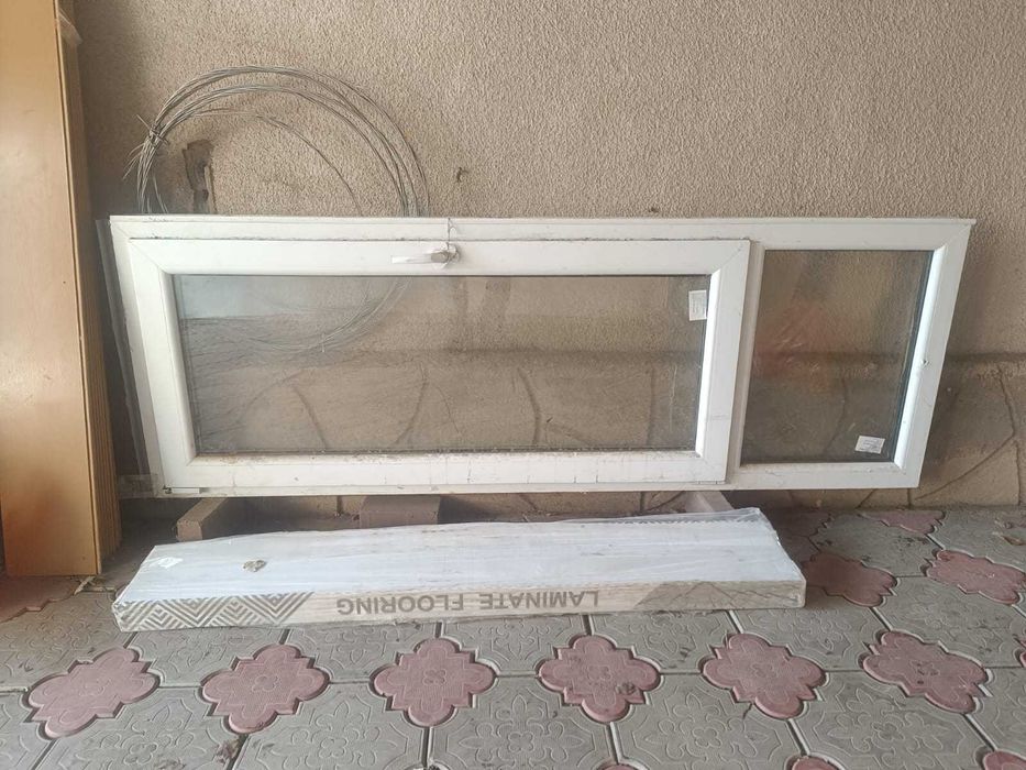 Пластиковая дверь