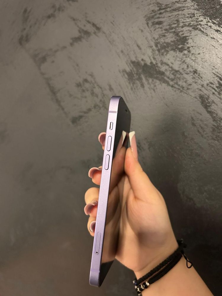 Vand iphone 12 purple