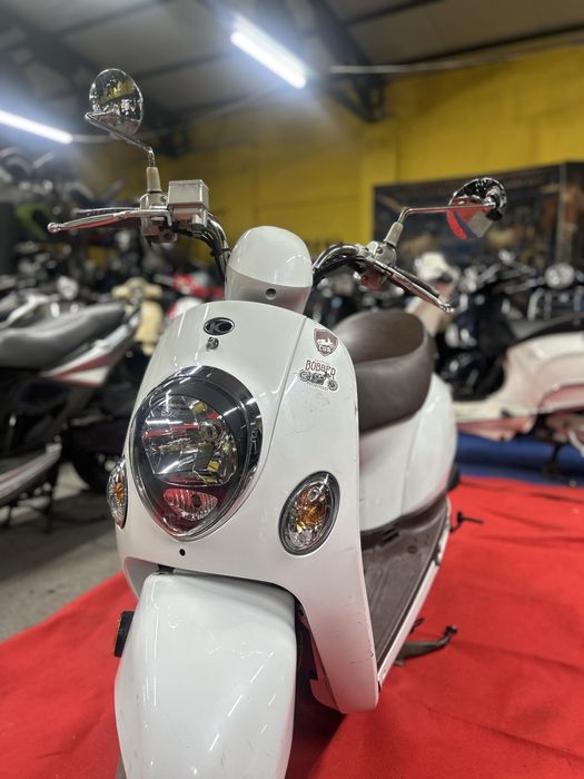 Kymco sento 25km/h cu 6500 km ca noua