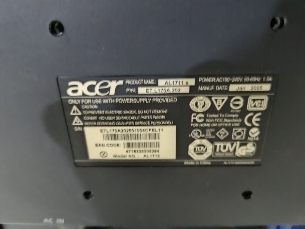 Монитор Acer 17.       .