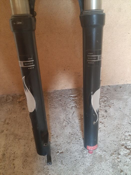 Furca Fox pe aer 27,5-29