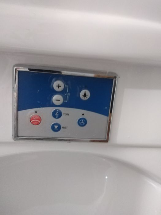 Cabină de duș autoportanta