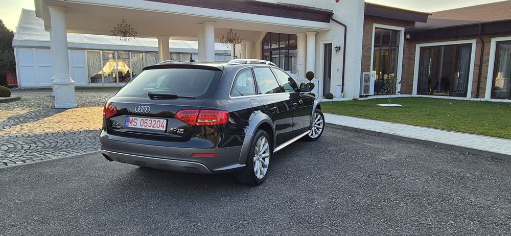 Audi a4 allroad~RAR EFECTUAT~Distronic~ S Line~Navigatie~Bi-Xenon~