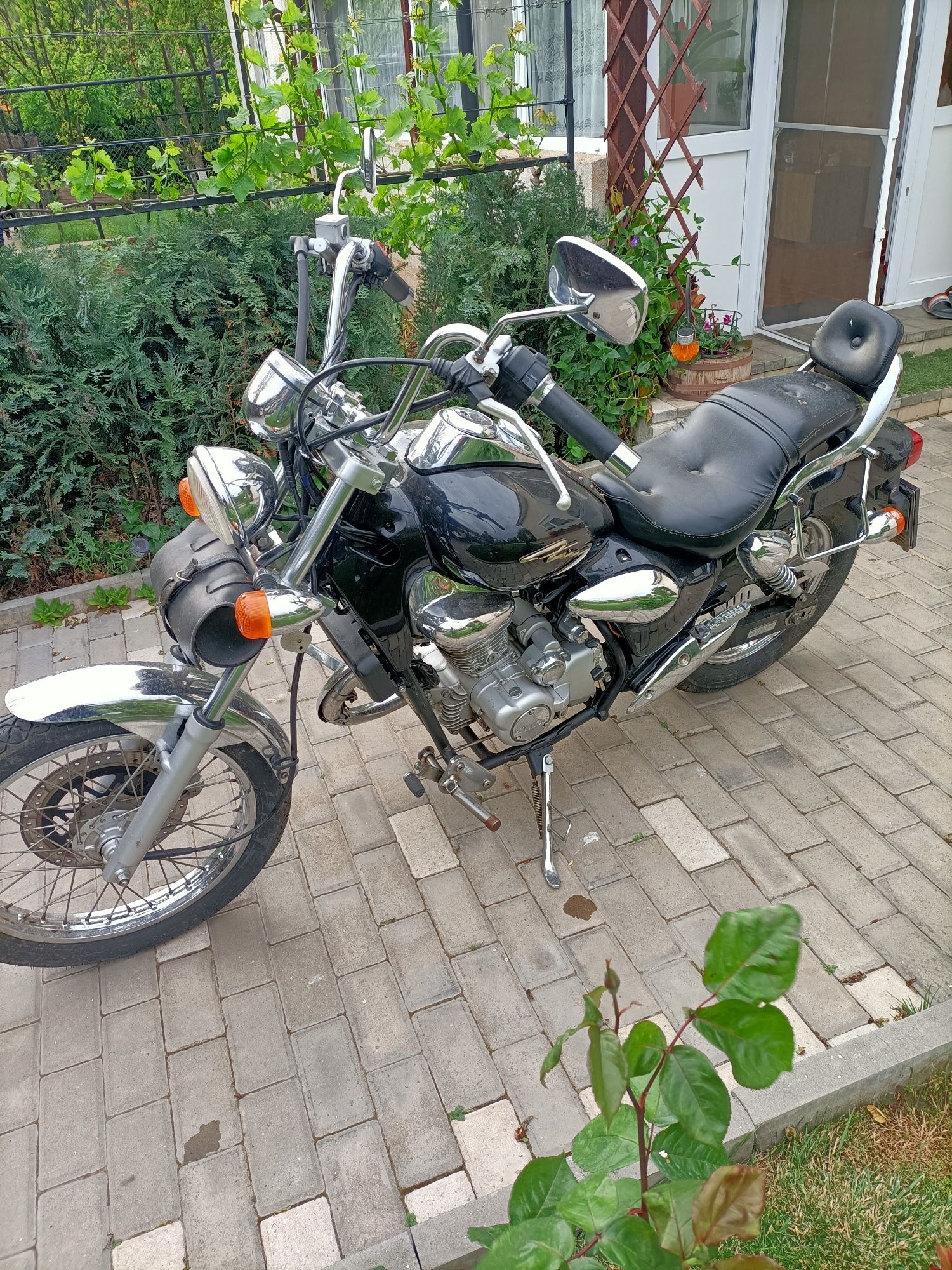 De vânzare motocicletă Chopper 125