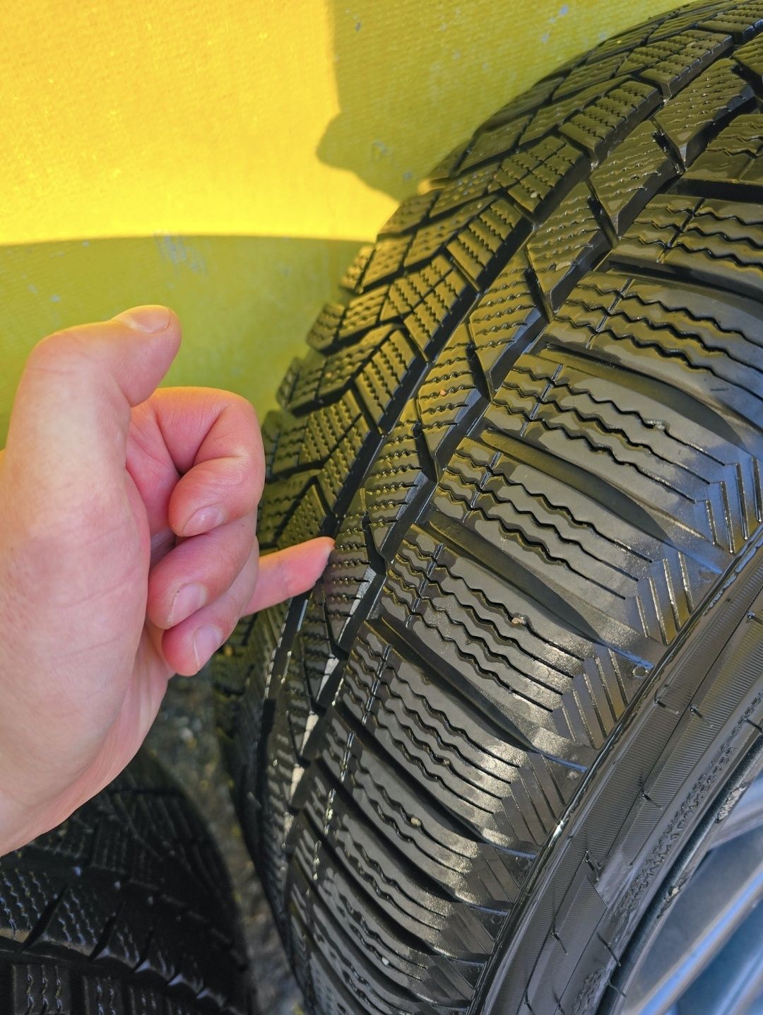 Jante Aero R18 | 5x114,3 | CB 64,1 | + Anvelope iarna DOT 2024
