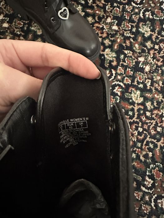 Нови, оригинални боти Guess N40