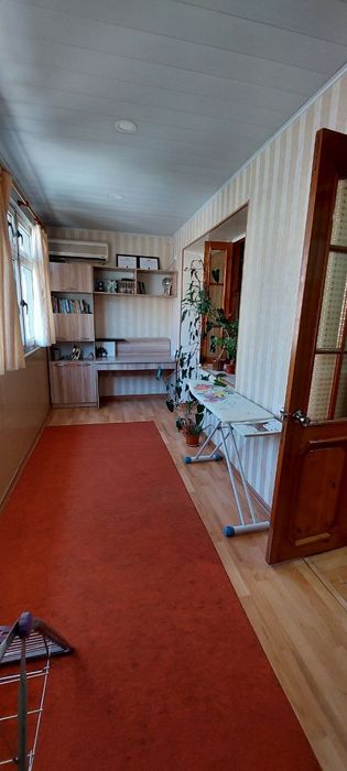 3 xonali Chilonzor 11kv da 77seryali kvartra sotiladi