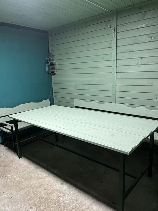 Masa de exterior din structura metalica + bancute