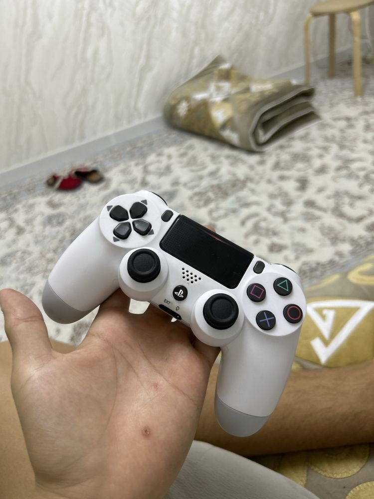 PlayStation 4 (PS4) үшін DualShock 4 геймпад