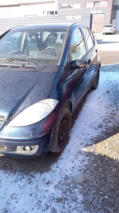 Dezmembrez Mercedes A180 motorina 2.0