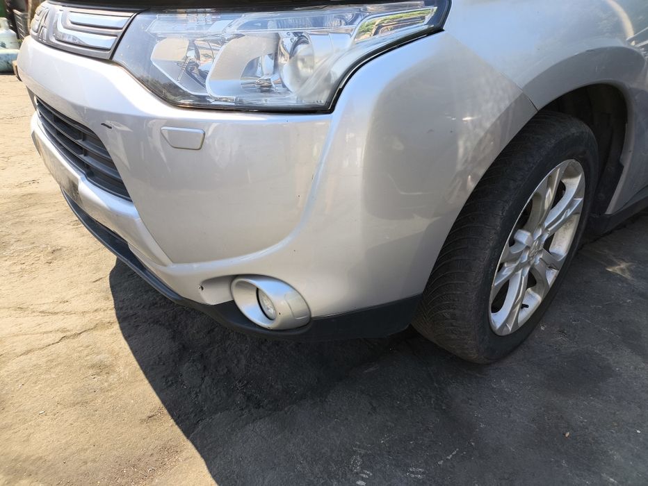 Предна броня за Mitsubishi Outlander