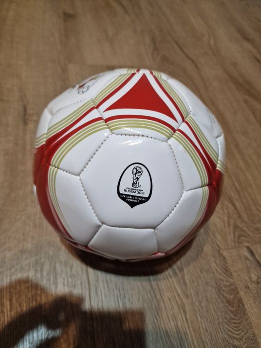 Minge Noua Fifa World Cup Russia 2018 , mingea este noua ,nefolosita.