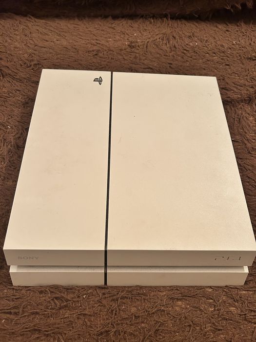 Продам плейстешн 4