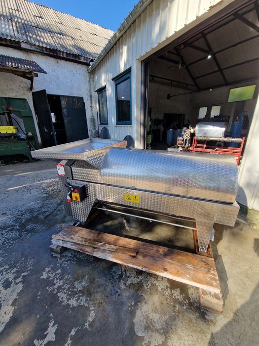 Desciorchinator cu zdrobitor Inox 10 tone/h