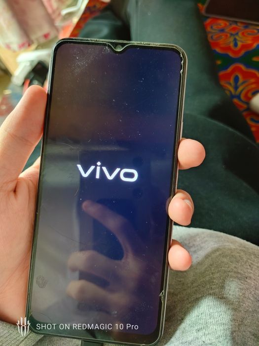 Продам телефон vivo y30