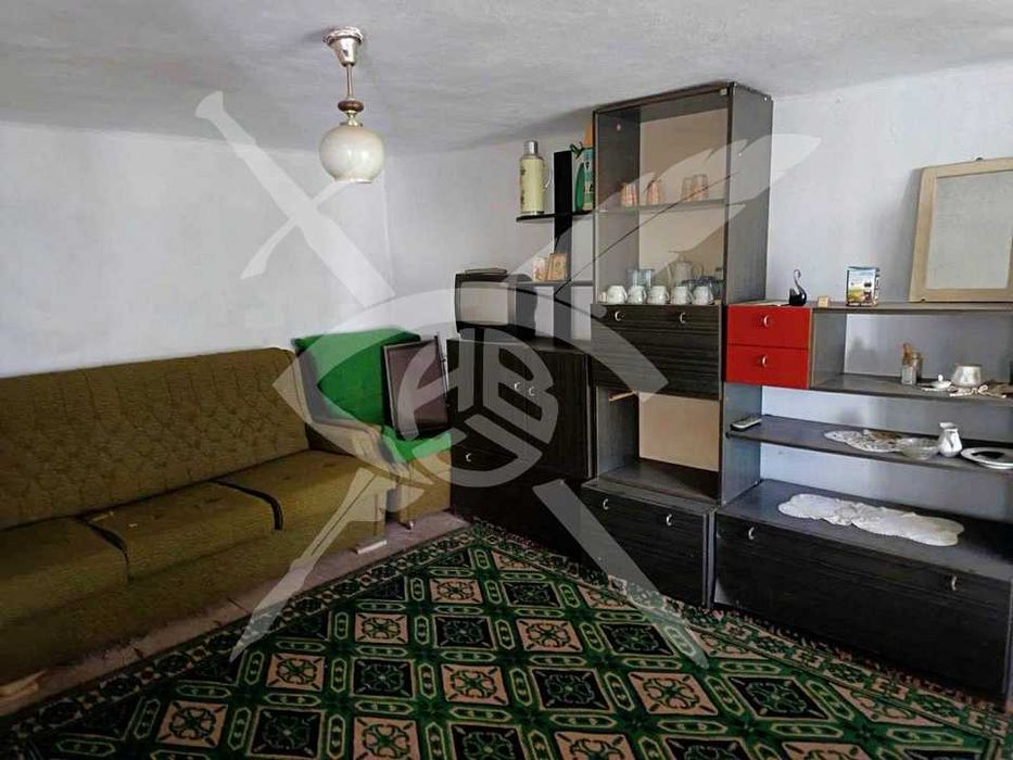 Двуетажна къща в село Кривня - 94477